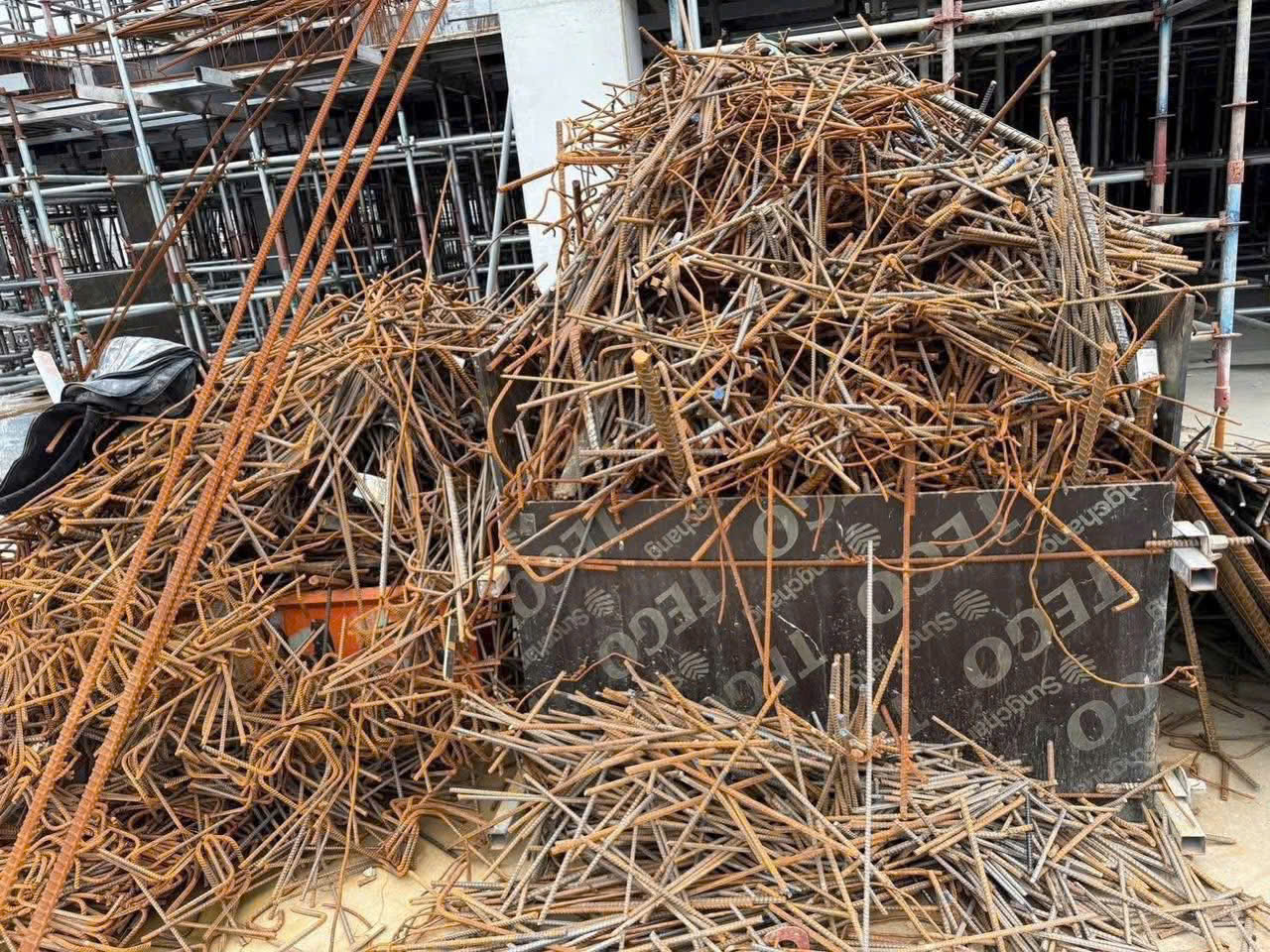 Thu mua phế liệu tại khu công nghiệp Xuyên Á HCM
