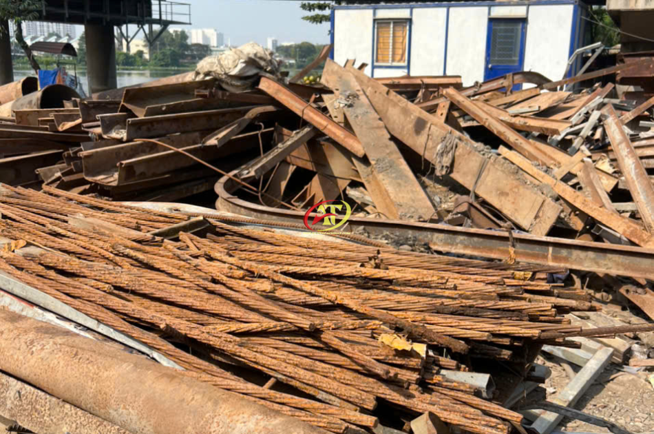 thu mua phế liệu sắt tại Tân Uyên Bình Dương