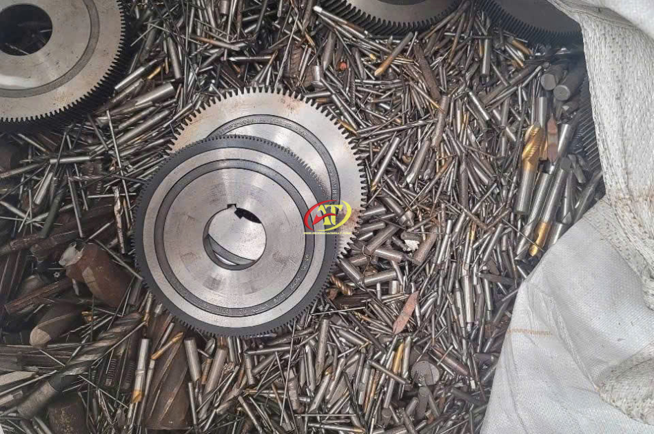 Thu mua phế liệu thép gió tại bình dương